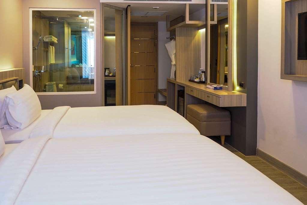 Clarion Hotel Patong Phuket Rom bilde