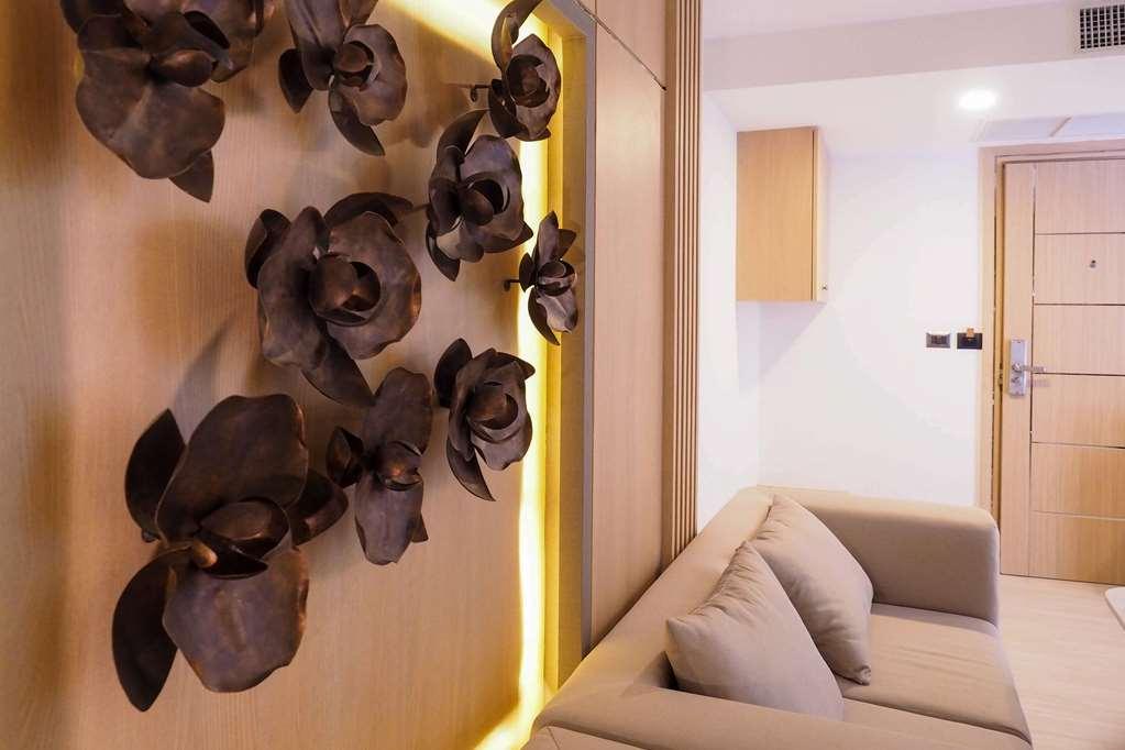 Clarion Hotel Patong Phuket Rom bilde