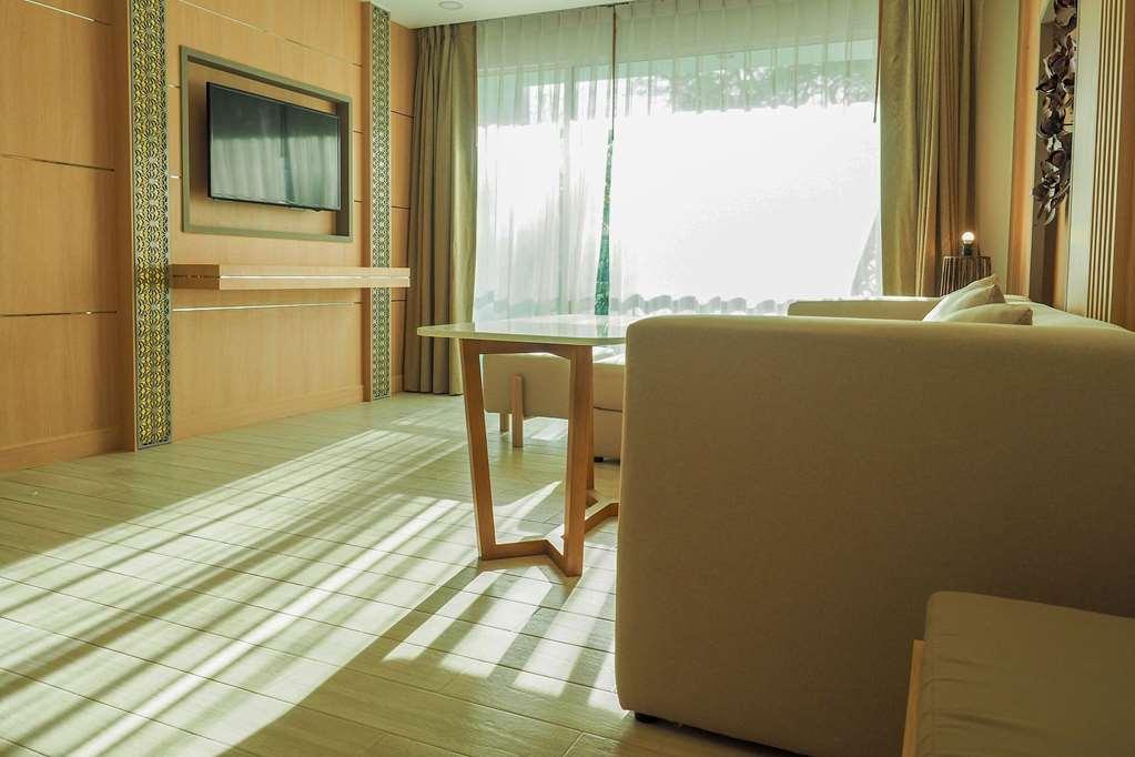 Clarion Hotel Patong Phuket Rom bilde
