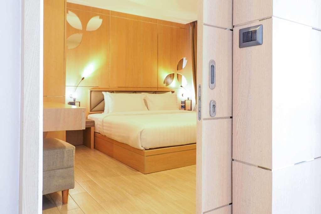 Clarion Hotel Patong Phuket Rom bilde